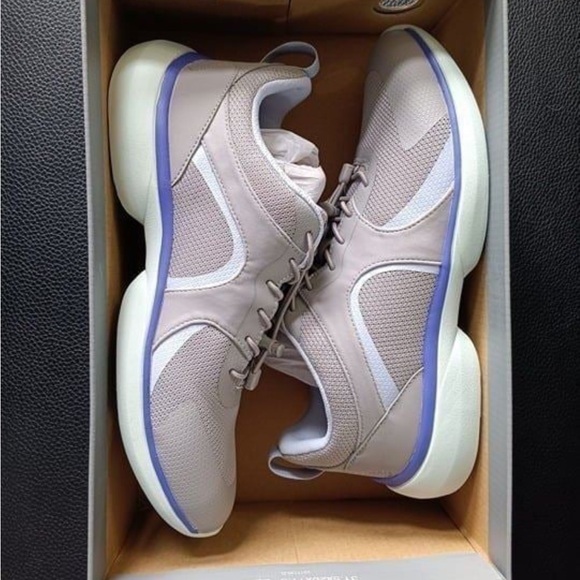 Vionic Olessa Walking Shoes Lightweight & Comfy! - Picture 1 of 8